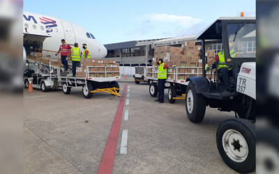 Carga com 159 respiradores mecânicos chega ao Aeroporto de Salvador