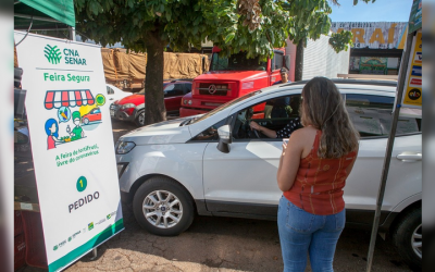 Feira Segura reúne 60 feirantes e inclui serviço drive-thru em Boa Esperança, MG