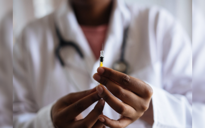 OMS e países elaboram plataforma para compartilhar dados sobre medicamentos e vacinas para COVID-19