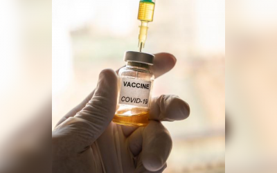 Universidade de Oxford avança em vacinas acessíveis