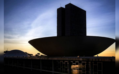 Apresentação de relatório da Lei das Fake News é adiada mais uma vez