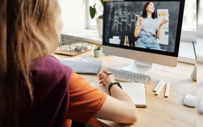 Da docência presencial à docência online: aprendizagens de professores universitários na EaD