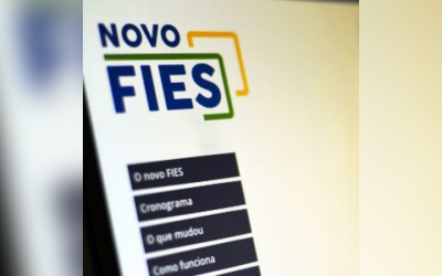Projeto no Senado quer ampliar empréstimos do Fies para alunos de classe média