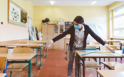 Sem previsão de volta, aulas deverão ter rodízio em sala e máscaras