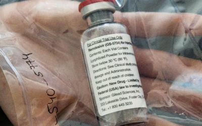 EUA praticamente esgora estoque mundial de Redemsivir por três meses