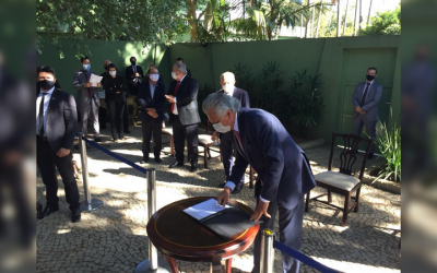 Governador de Goiás assina novo decreto que libera funcionamento de atividades não essenciais