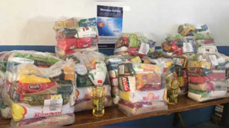 Prefeitura de Blumenau recebe doação de alimentos do Sicoob Multicredi