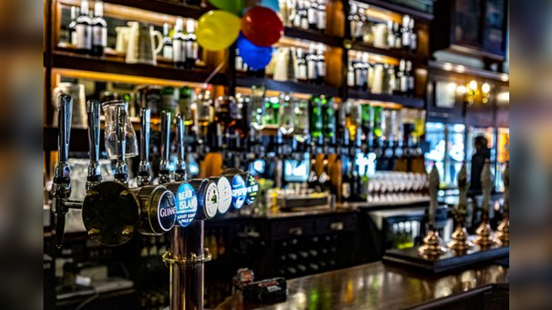 Bares e distribuidoras de bebidas voltam a funcionar após novo decreto em Senhor do Bonfim