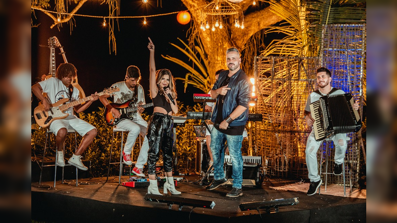 Restaurantes poderão retornar com shows musicais e de humor
