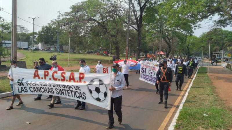 Pedem a reabertura de quadras esportivas em C.D.E