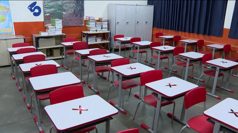 Ensino médio retoma aulas presenciais em SP nesta terça