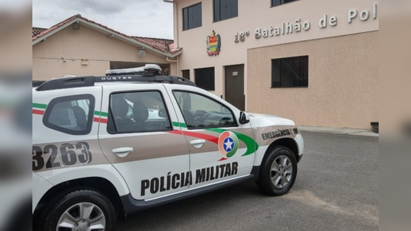 Campanha natalina da Polícia Militar arrecada brinquedos e alimentos