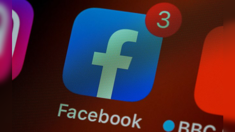 Facebook coloca grupos de fake news em quarentena de dois meses