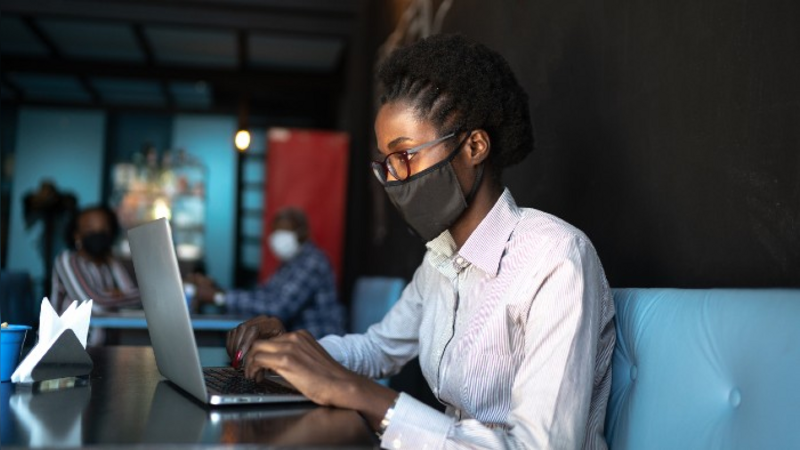 Saiba a importância da ciência e do combate às fake news sobre vacinação